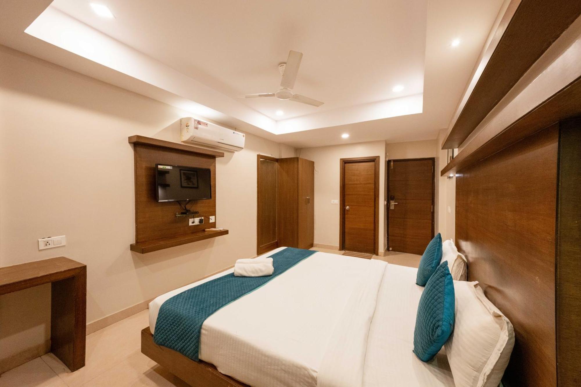 Regalia &suites Hotel