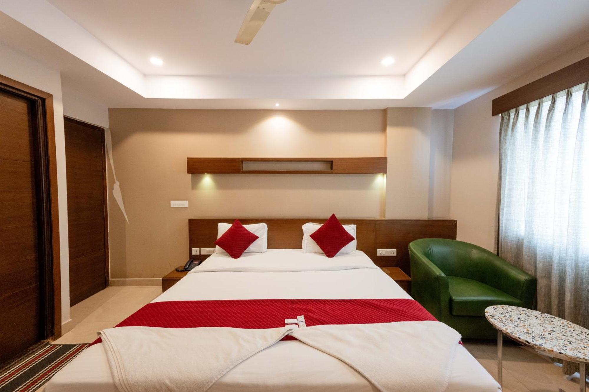 Hotel Regalia &suites