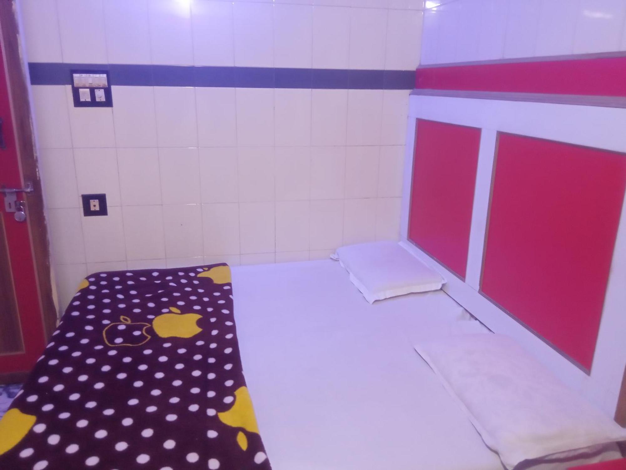 Deepak Residency Walkable Distance From Ksrtc Busstand Hotel