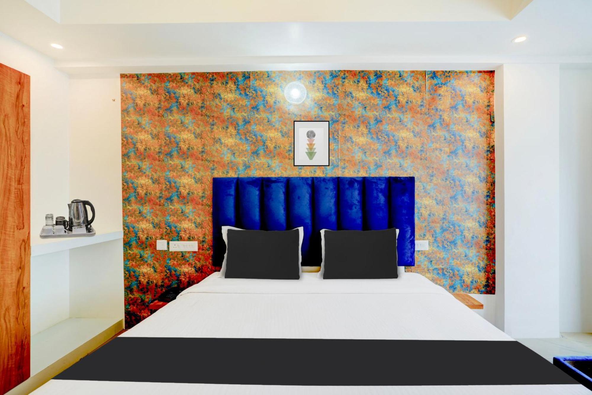 Super Townhouse Hotel 3*