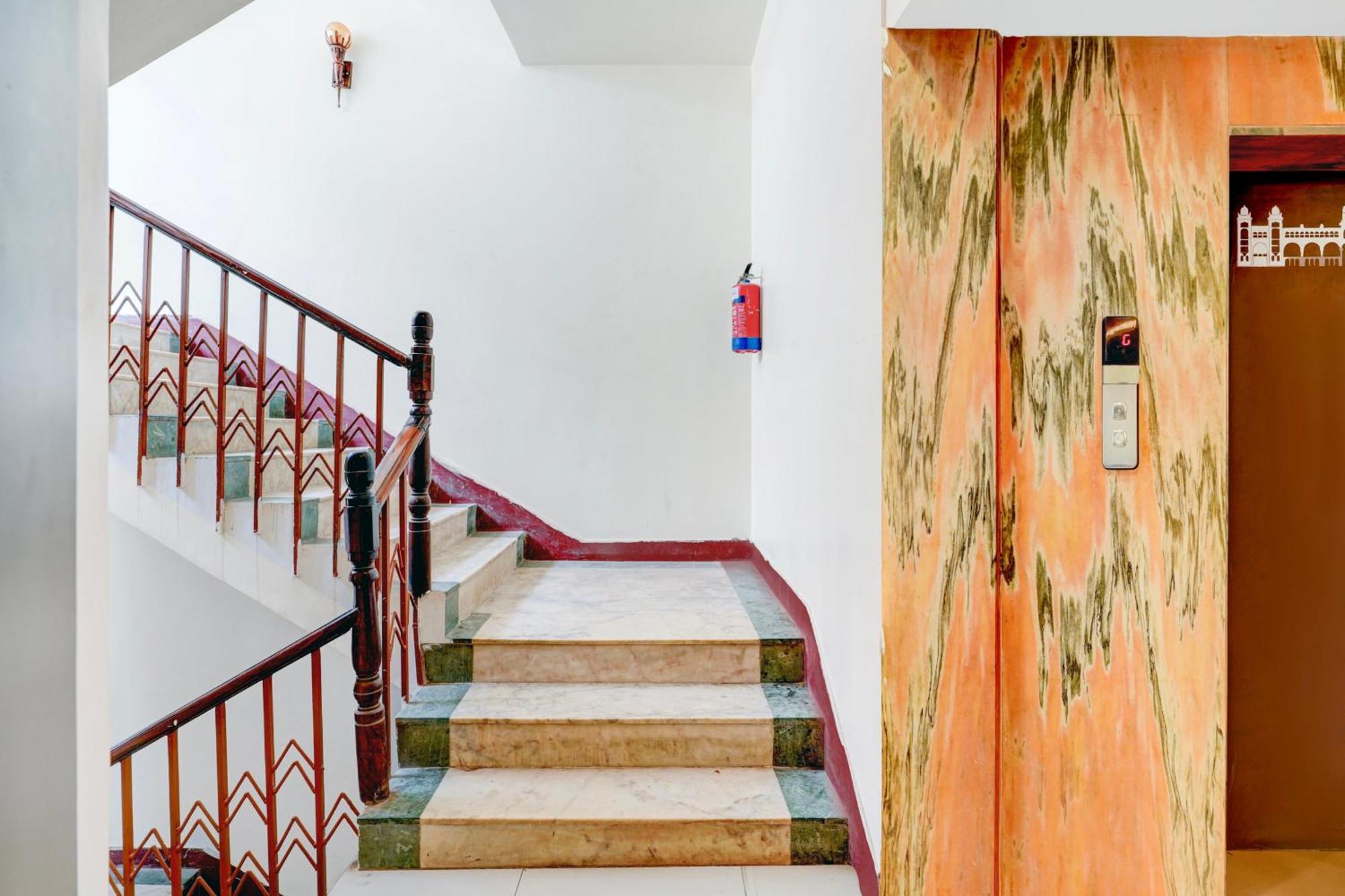Super Townhouse 3*