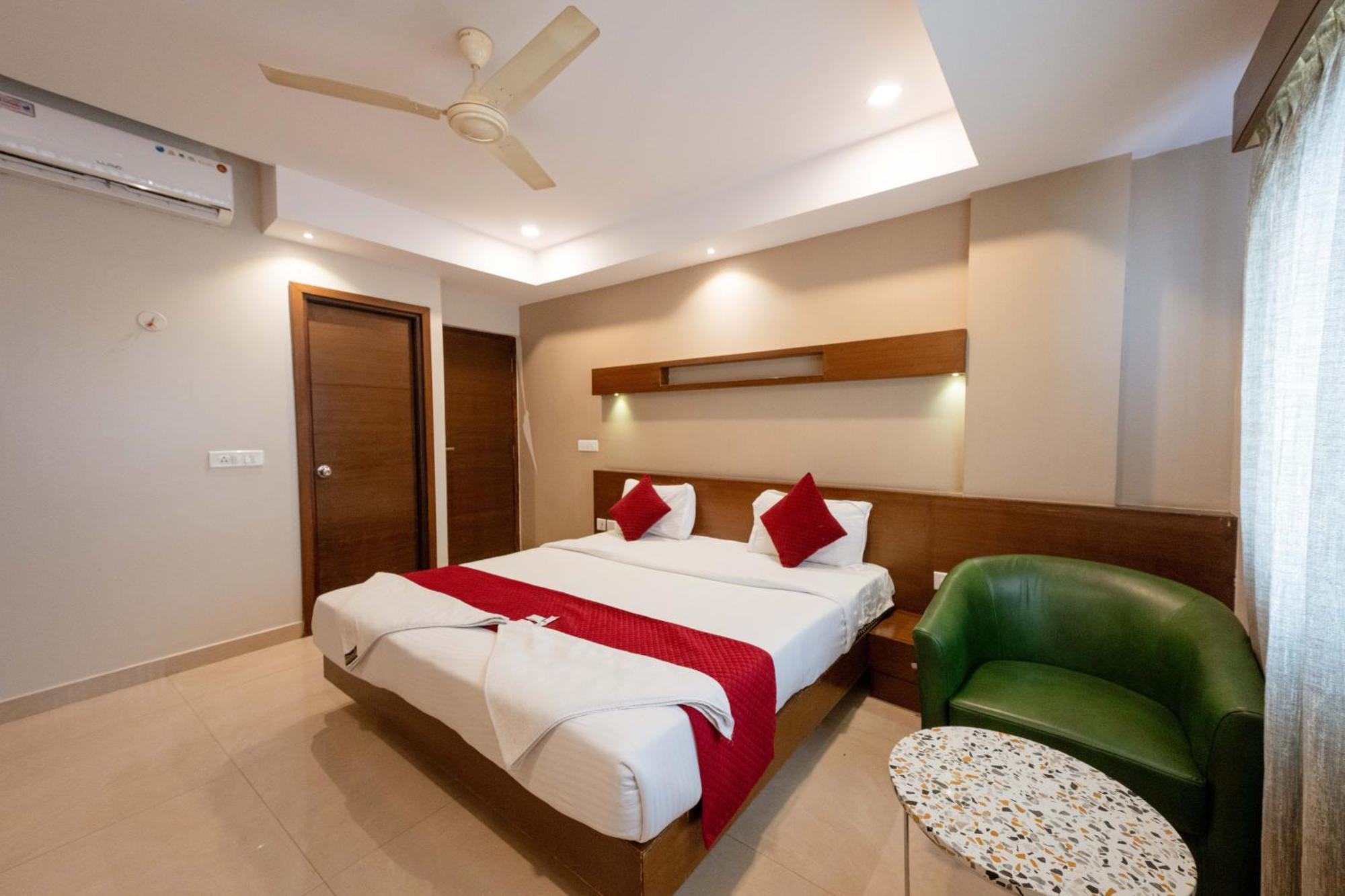 Regalia &suites