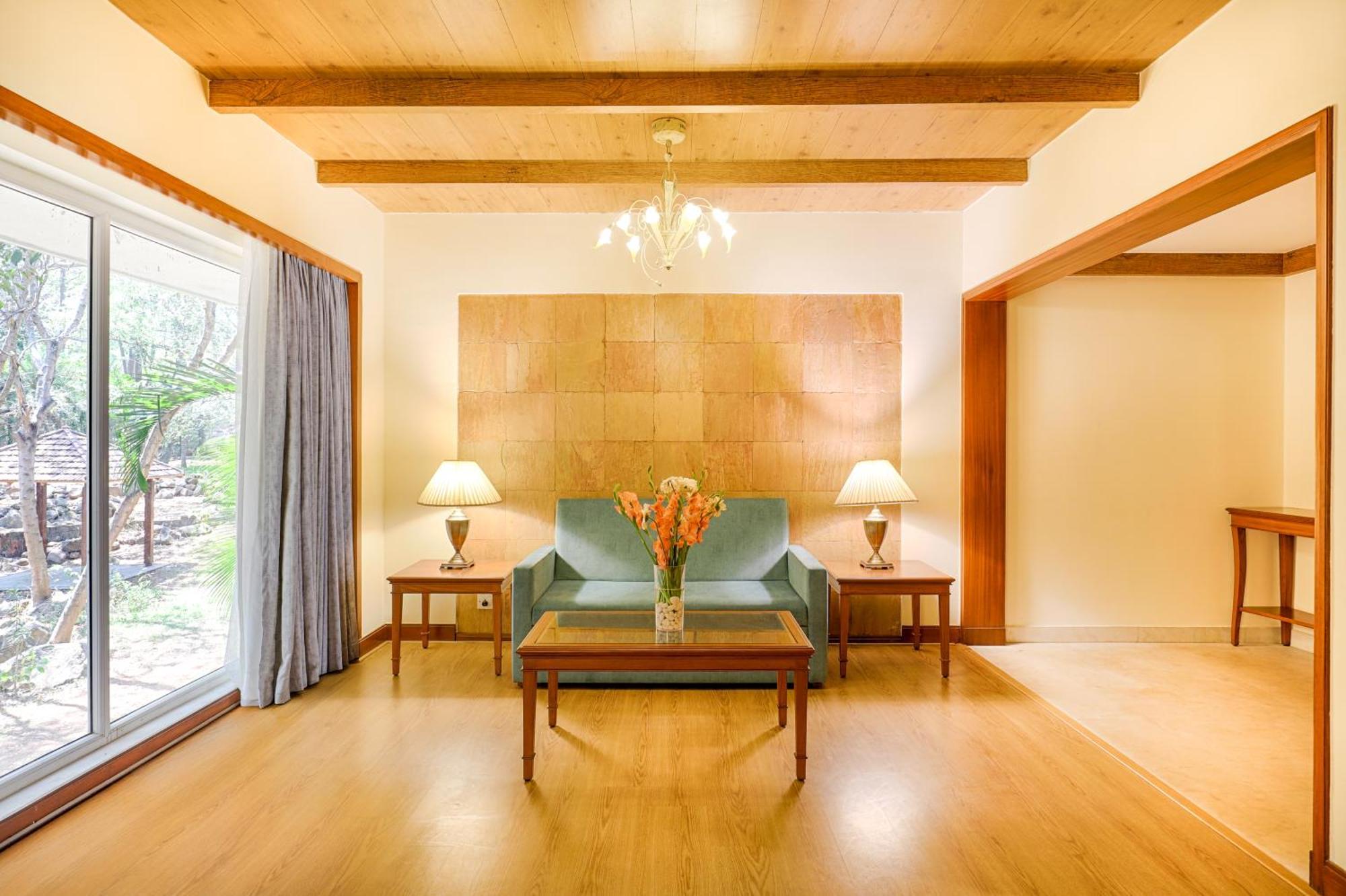 Resort Club Mahindra Golden Landmark, *