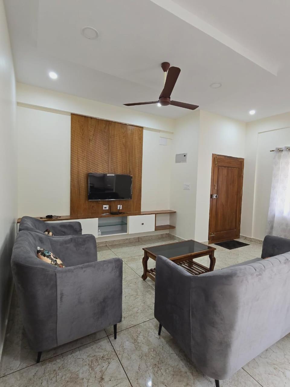 Nandan Suits 3*