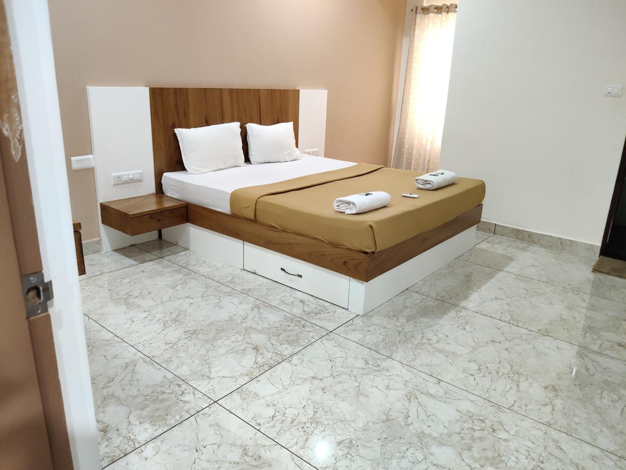 Hotel Nandan Suits