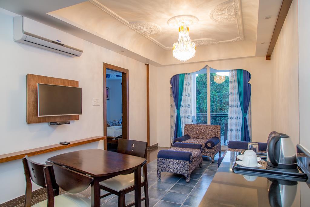 Hotel Sepoy Grande