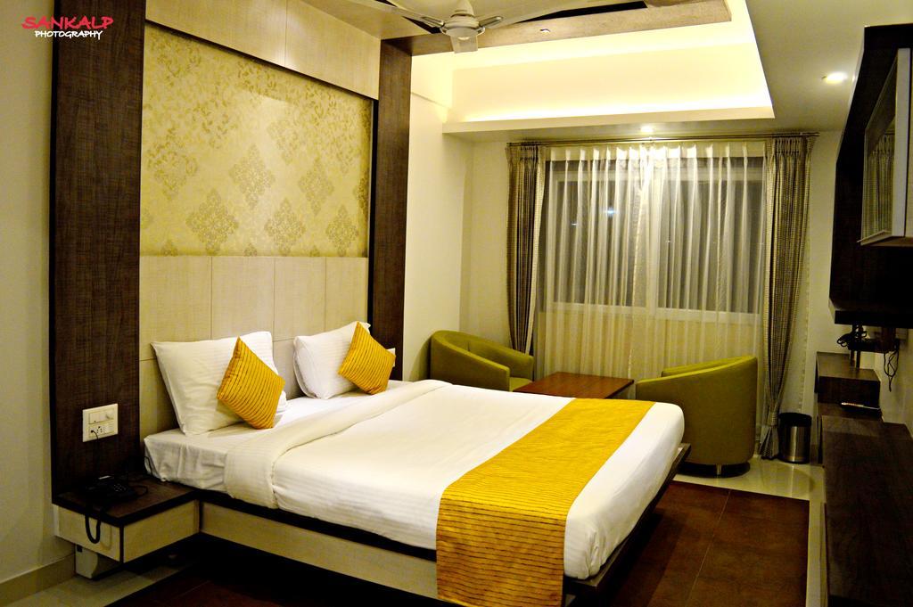 Hotel Sepoy Grande Mysore