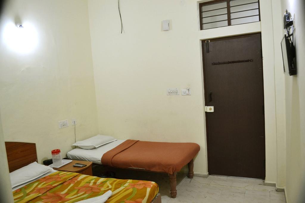 Galaxy Comforts Hotel Mysore