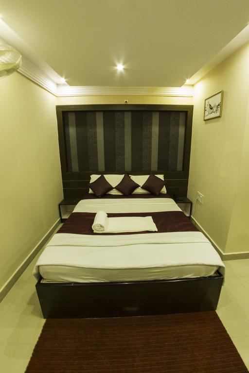 Hotel Prakaash Palace