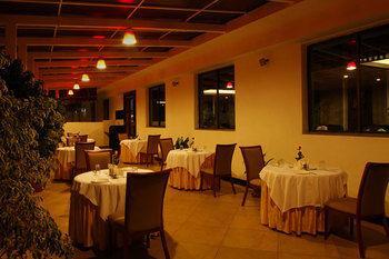 Hotel Oyo Premium 4*