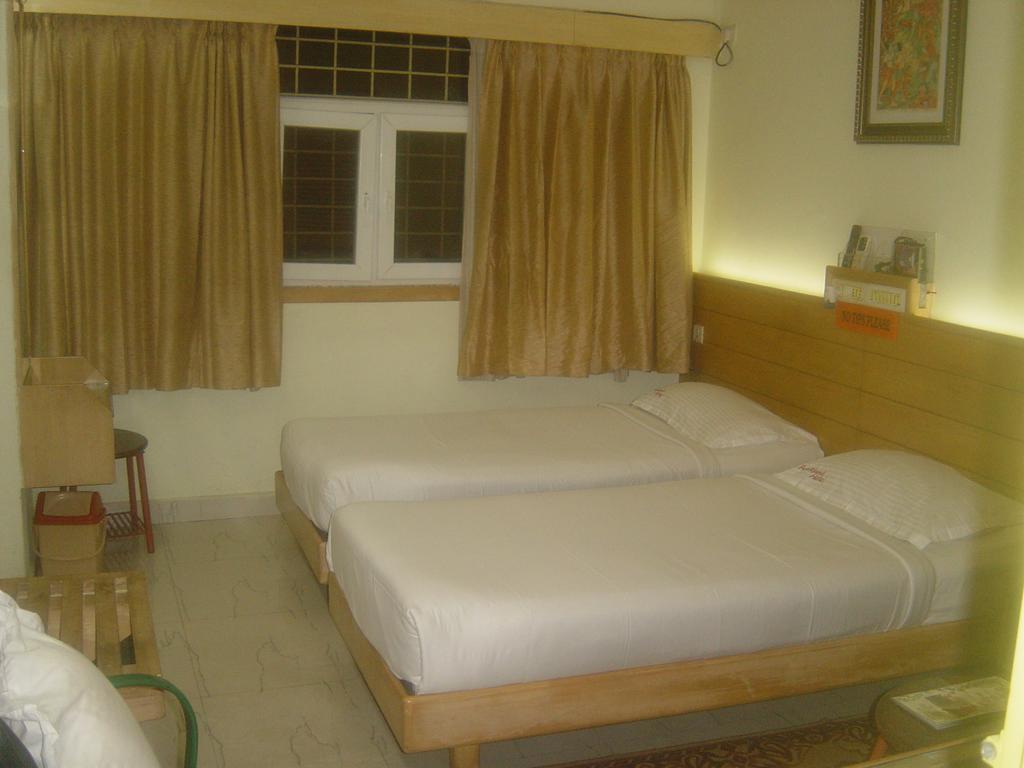 Hotel Parklane Mysore