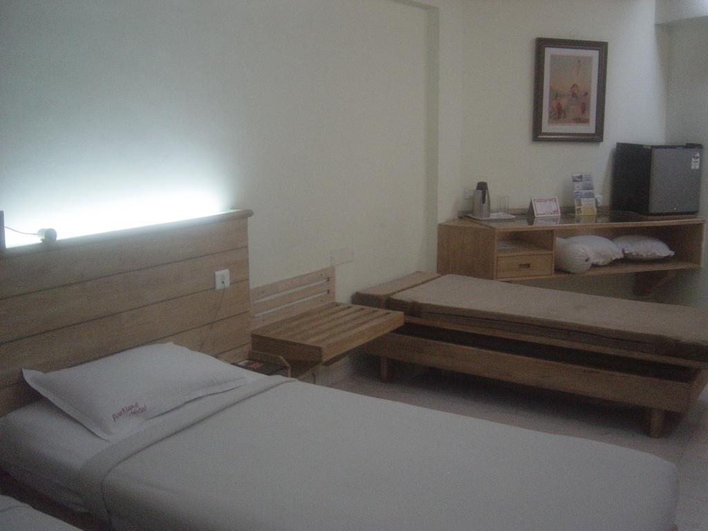 Hotel Parklane
