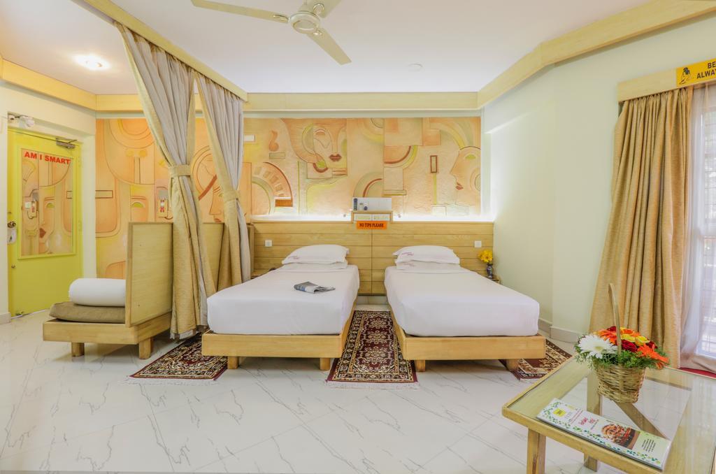 Hotel Parklane Mysore
