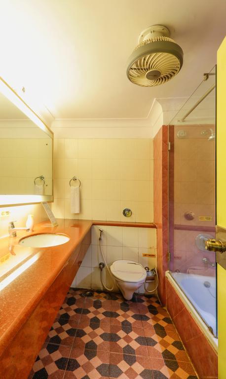 Parklane Hotel 3*