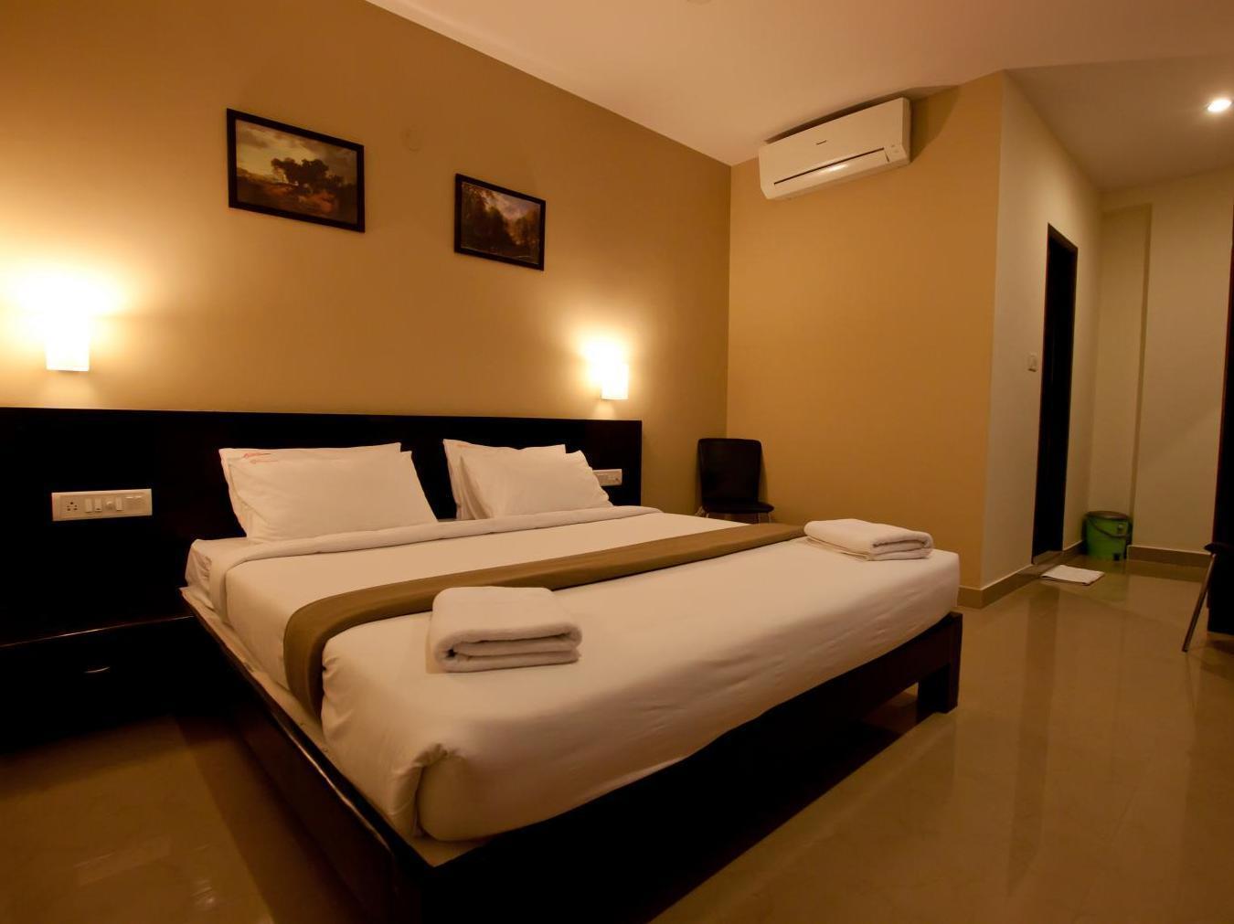 Sunshine Hotel