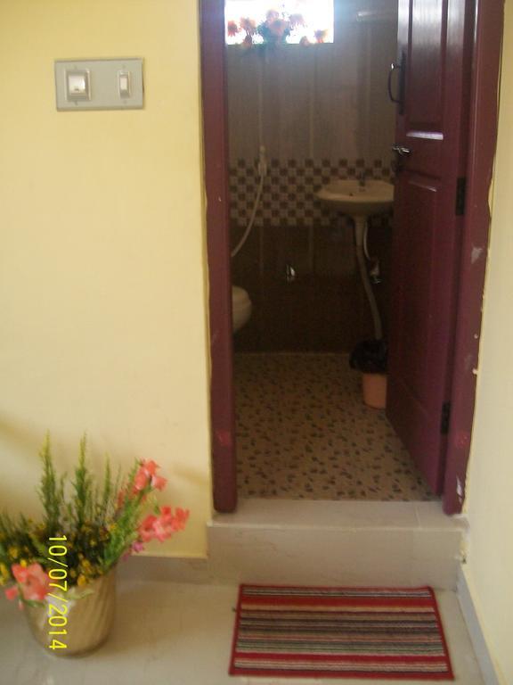 Red House Yoga Center * Mysore