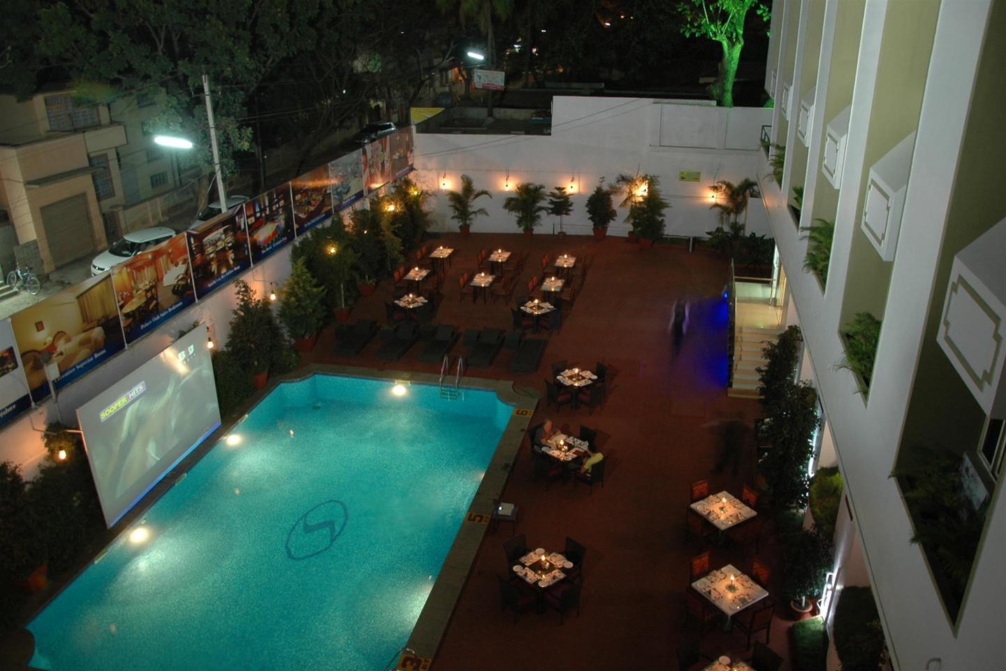 Sandesh The 4*