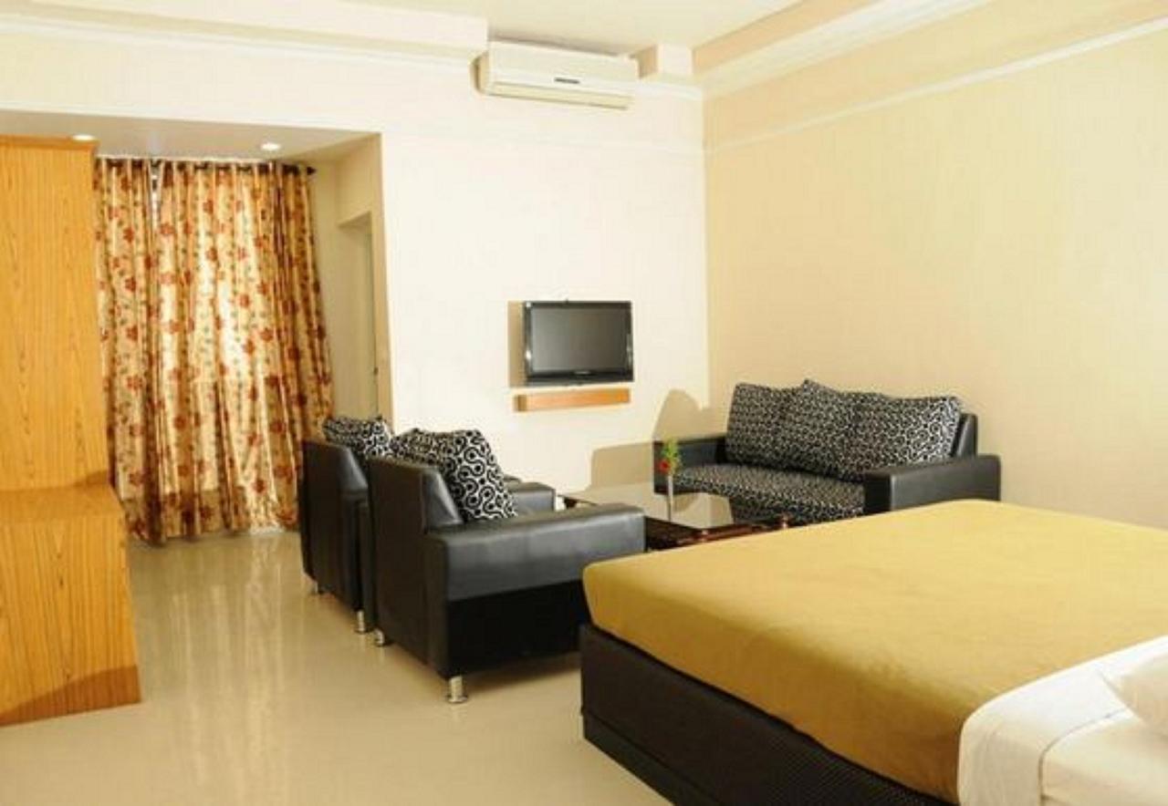 Hotel Complex Mysore
