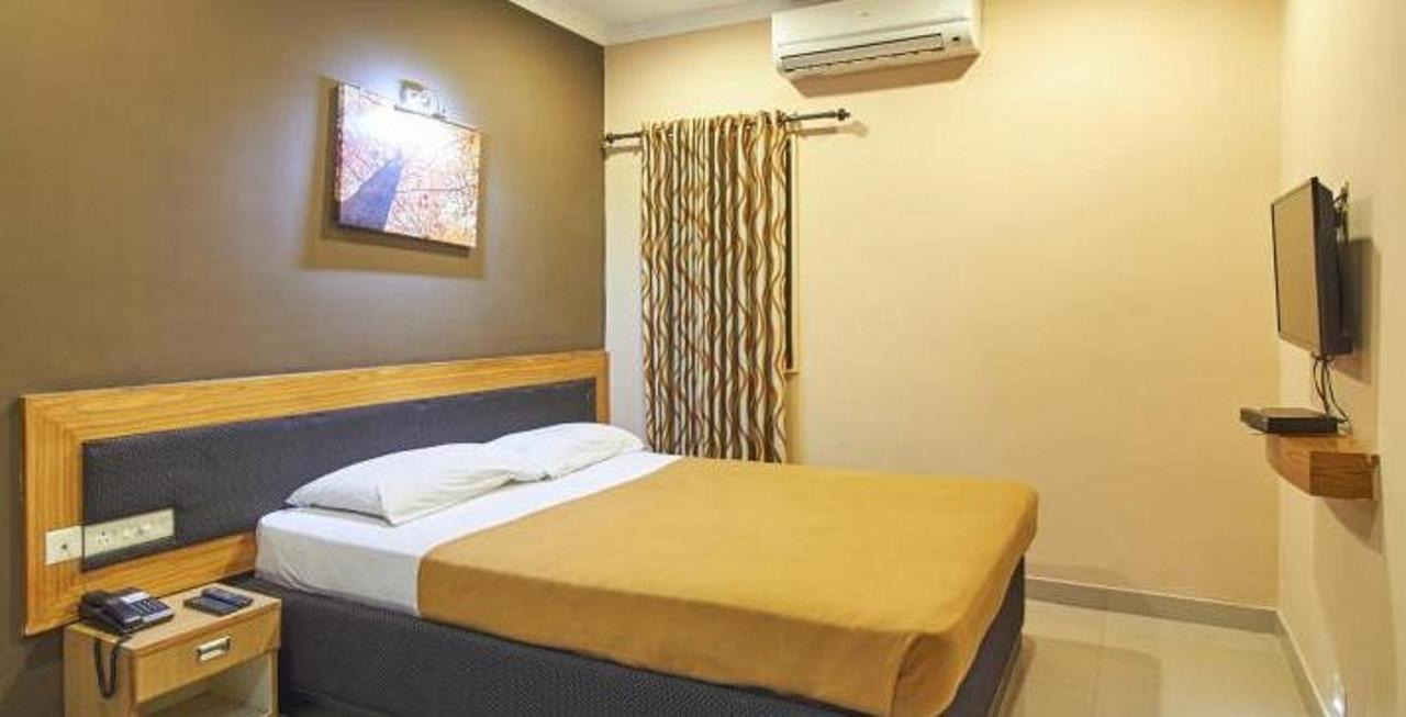 Complex Hotel Mysore