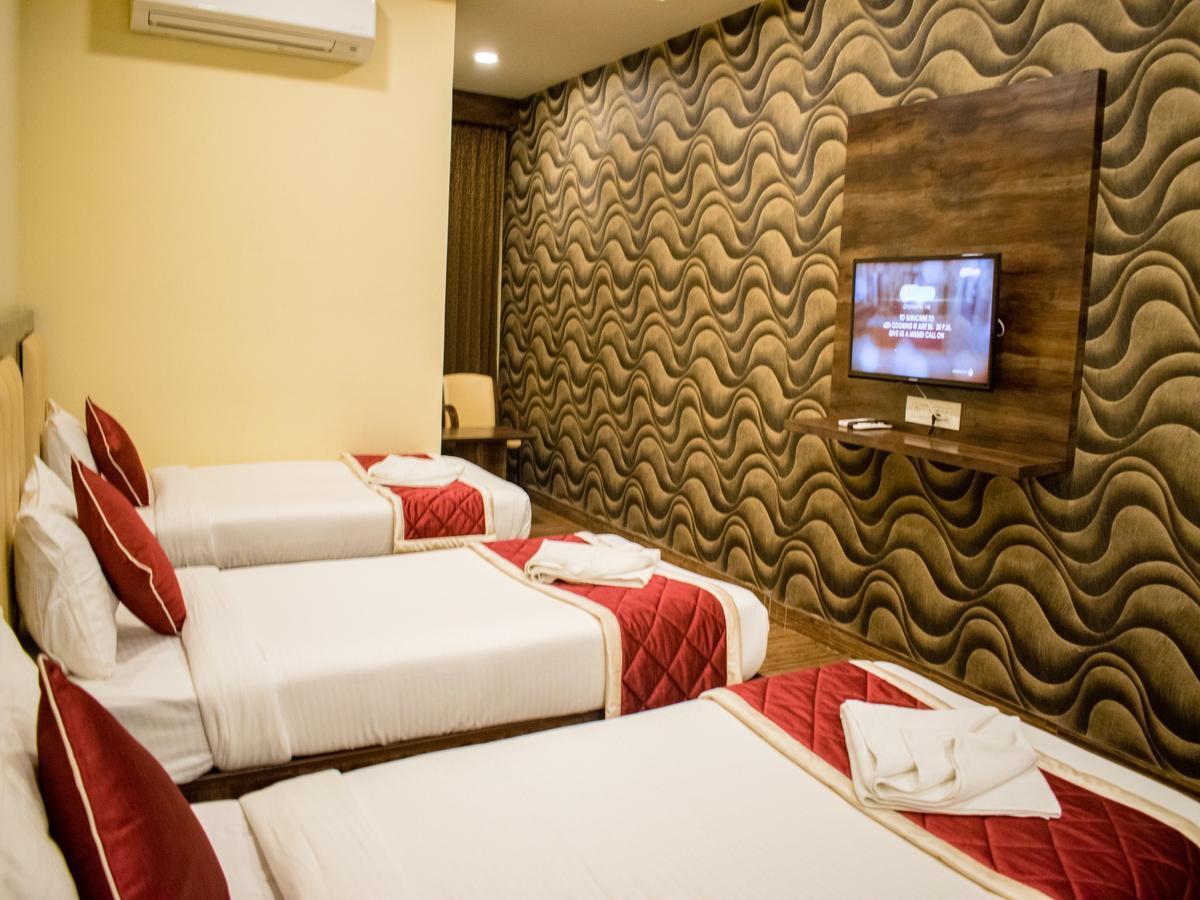 Hotel Republic 3*