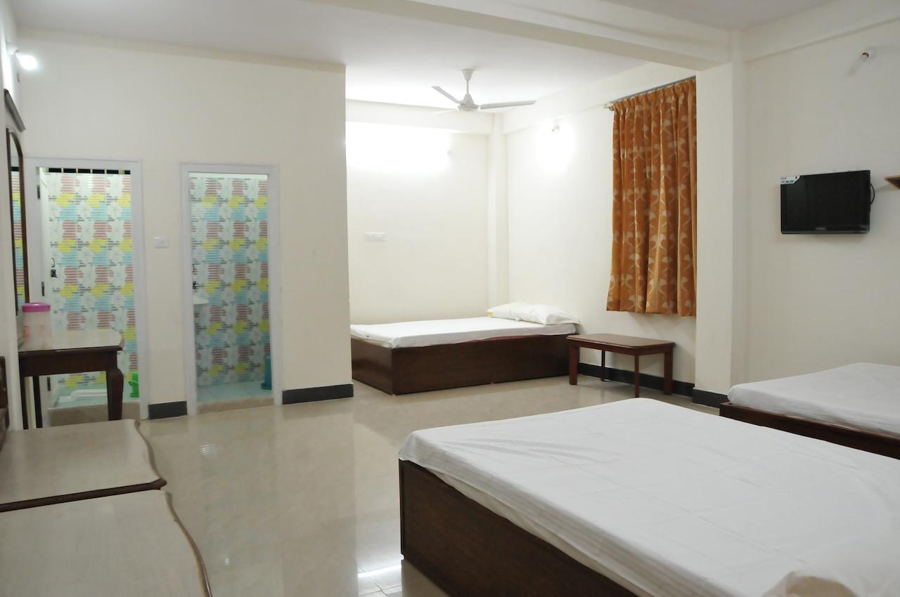 Mahalakshmi Comforts Lodge