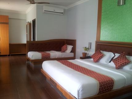 Hotel Akshaya Palace