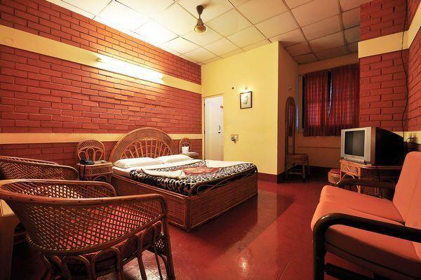 White Orchid Resorts Resort 2*