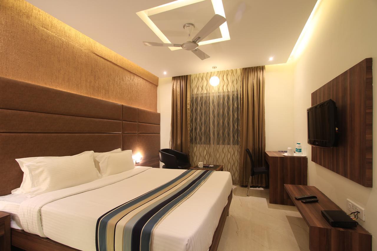 Sandesh Pride Hotel 3*