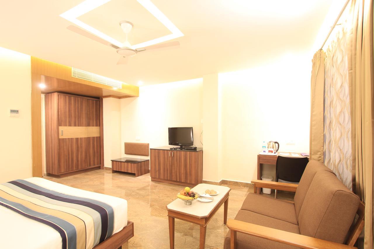 Hotel Sandesh Pride 3*