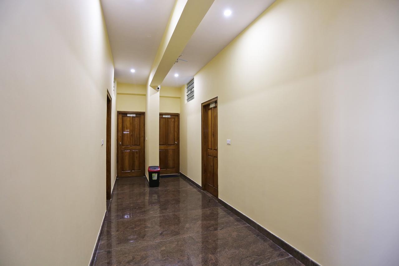 Oyo 9414 Golden Nest 3* Mysore