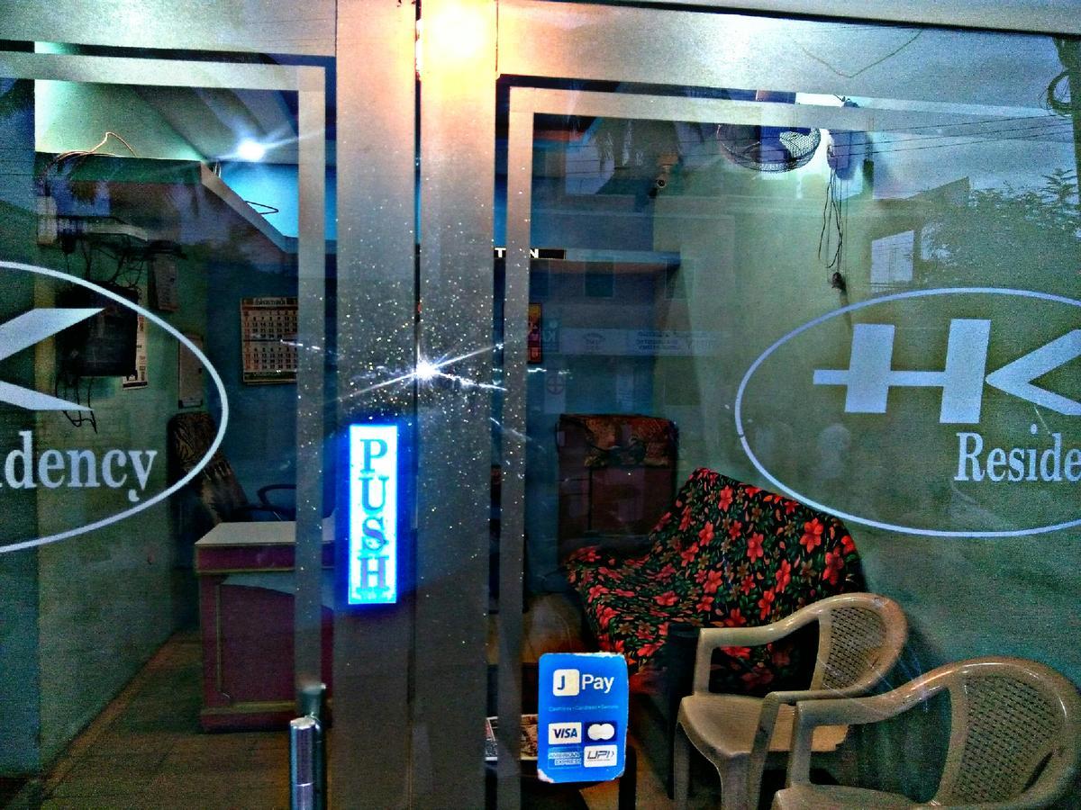 Happy Stays @ Hk Residency *