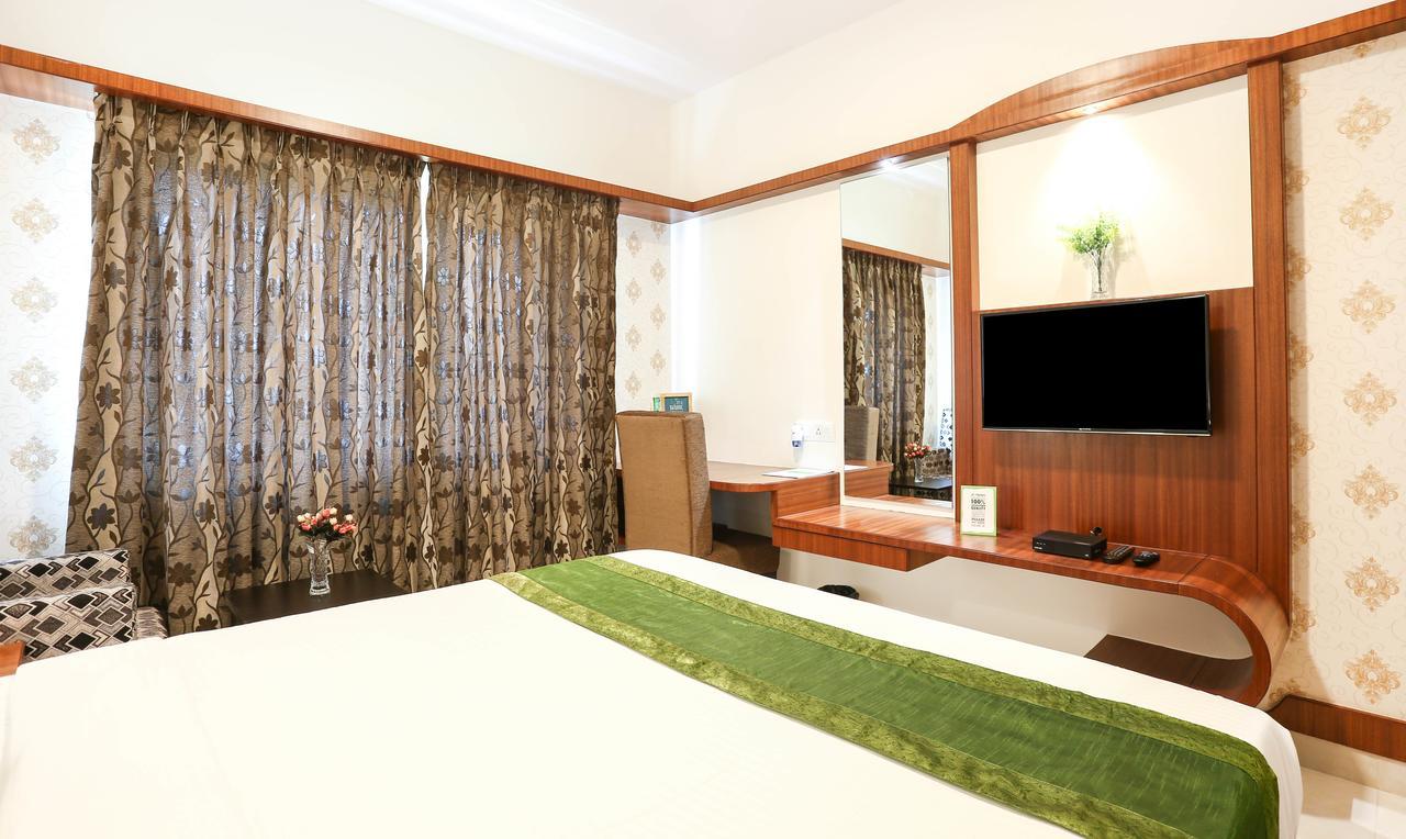 Hotel Treebo Premium Akshaya Mahal