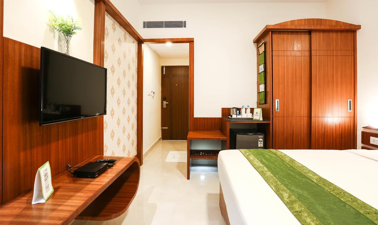 Treebo Premium Akshaya Mahal Hotel 4*