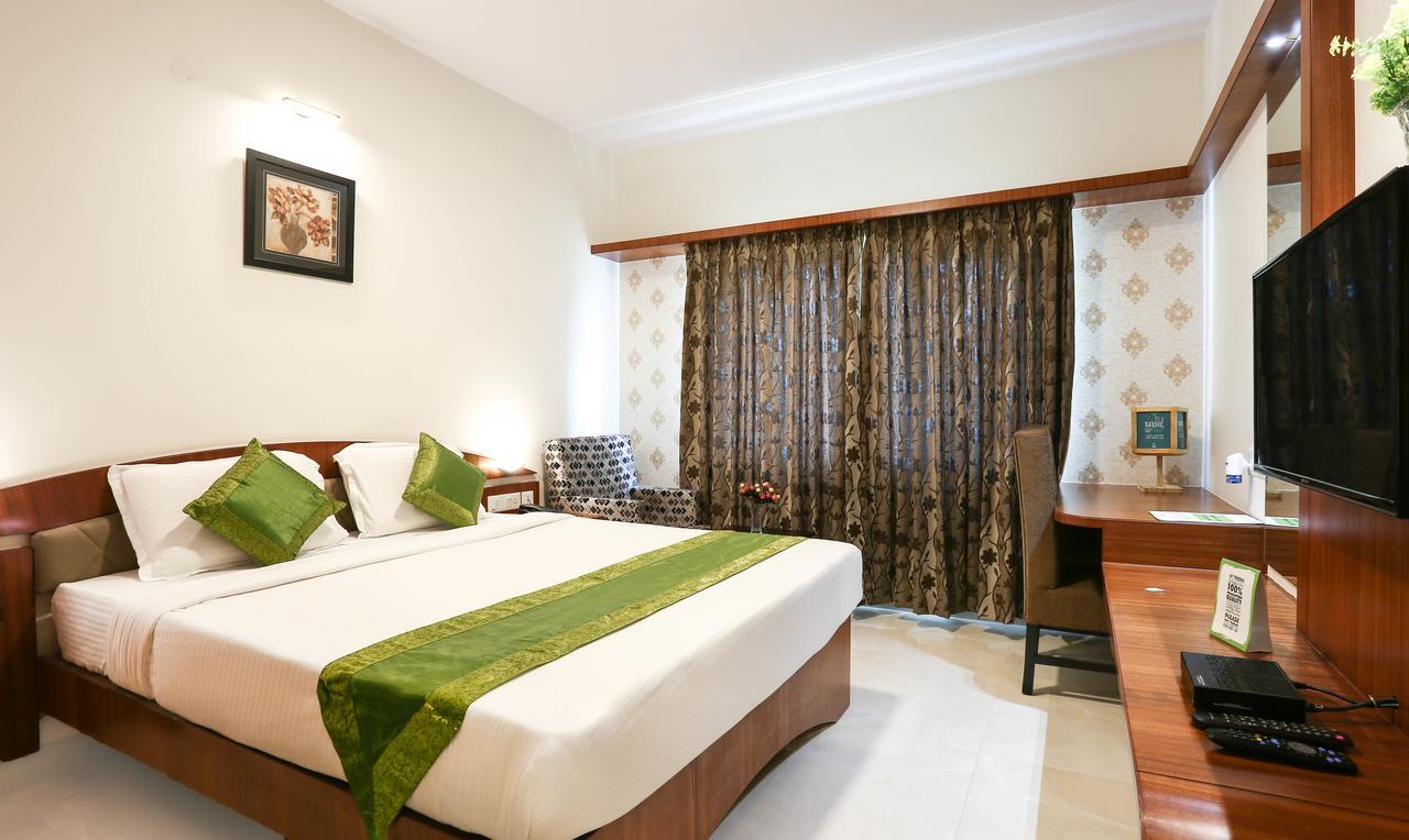 Treebo Premium Akshaya Mahal Hotel