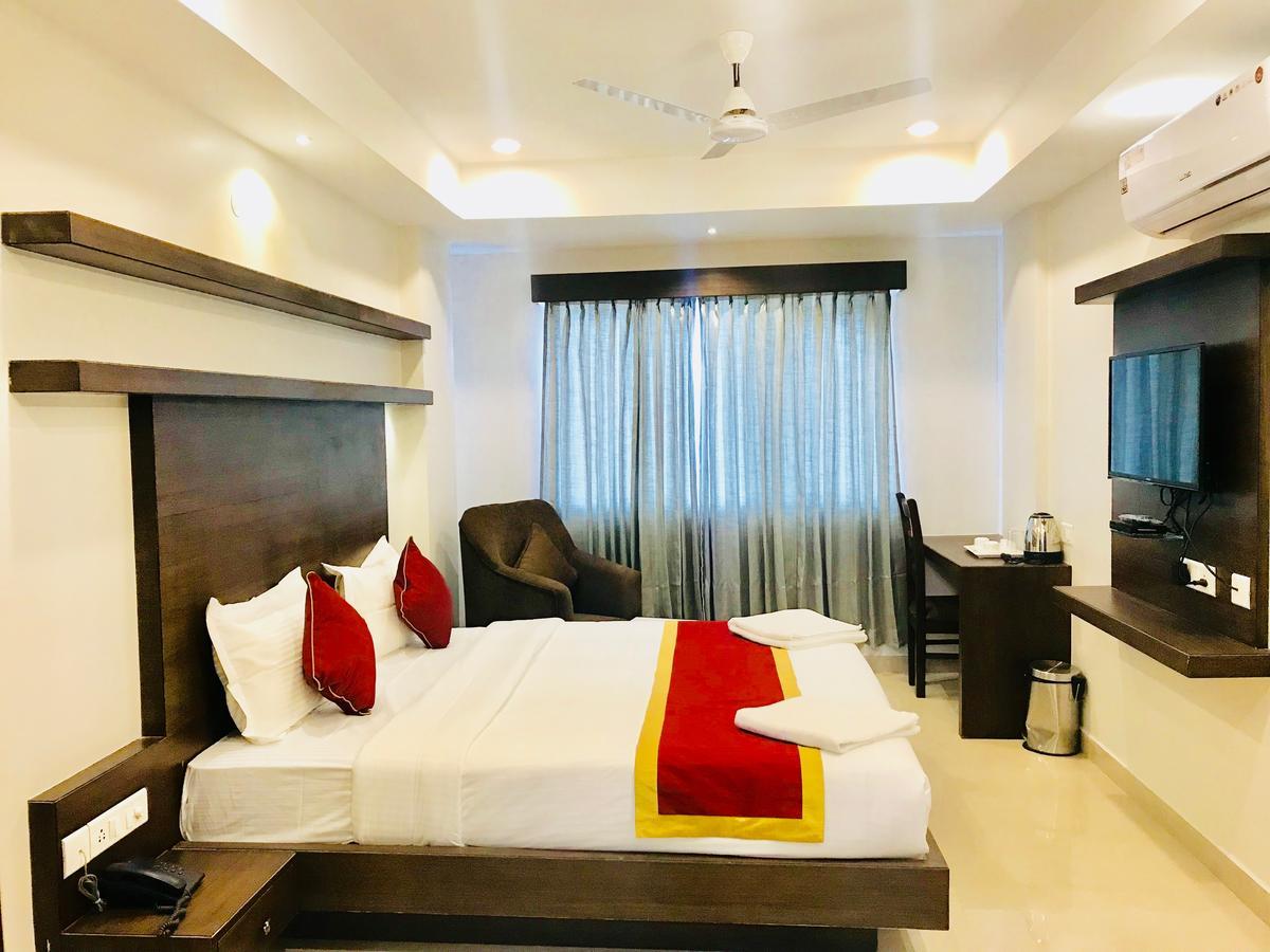 Hotel Regalia &suites