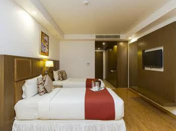 Oyo Premium 4*