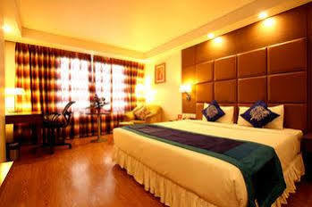 Oyo Premium Hotel