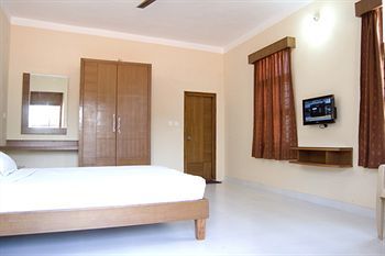 Hotel Sujatha Residency 3*