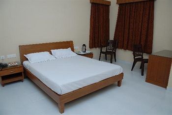Sujatha Residency Hotel 3*