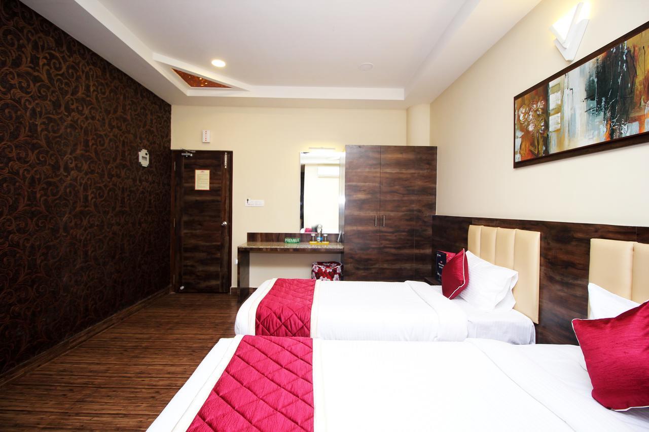 Oyo 7765 A2b Residency Railway Station Hotel
