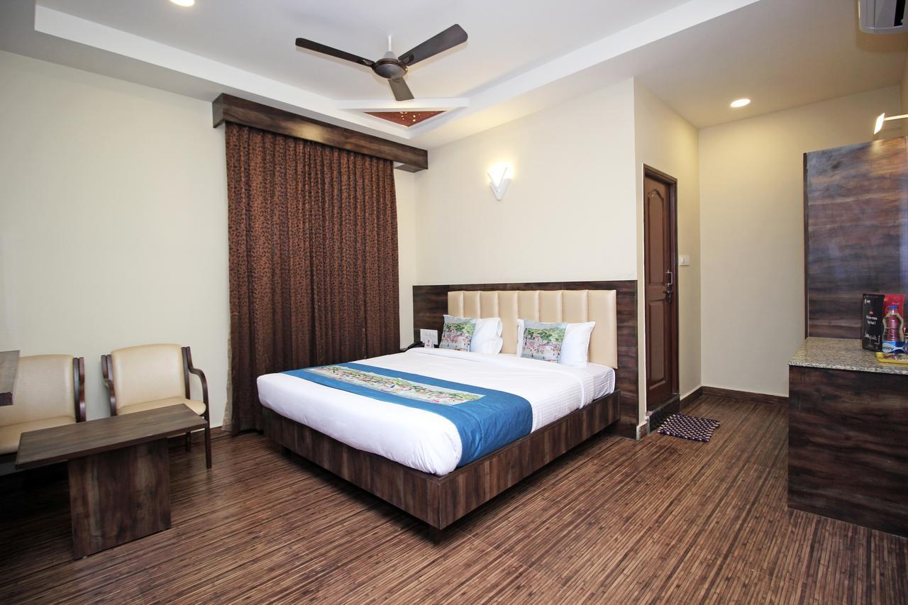 Hotel Oyo 7765 A2b Residency Railway Station Mysore