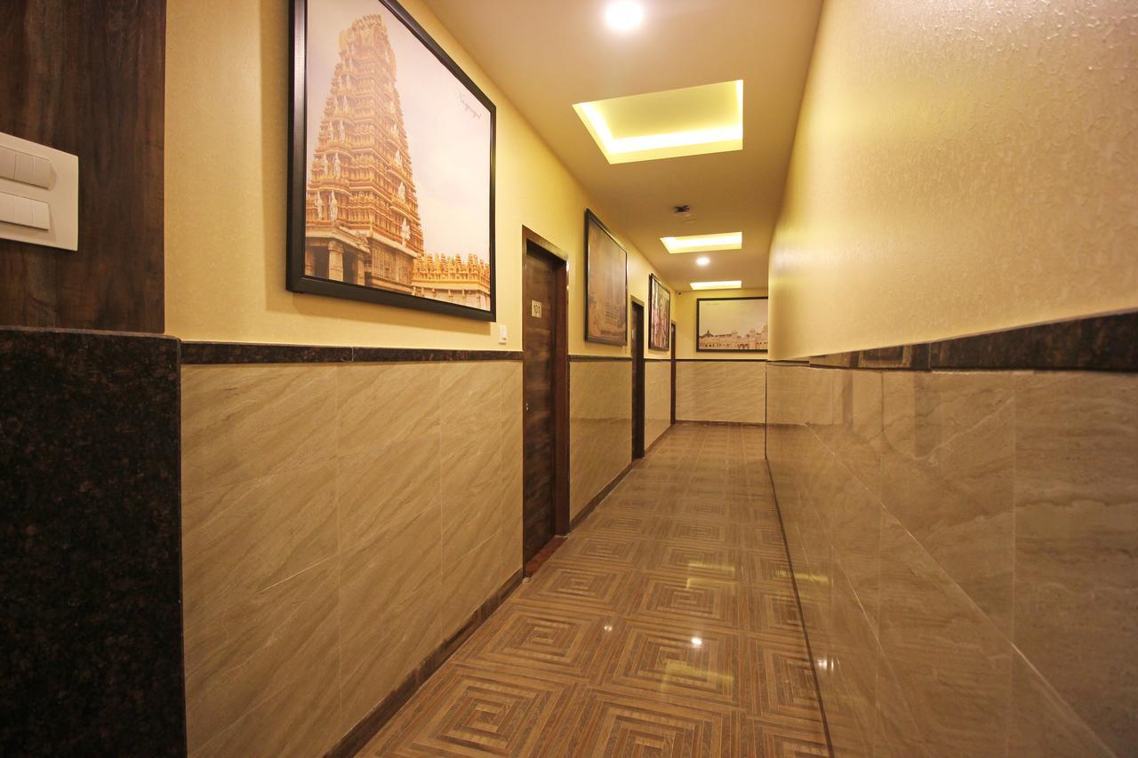 Oyo 7765 A2b Residency Railway Station Hotel Mysore