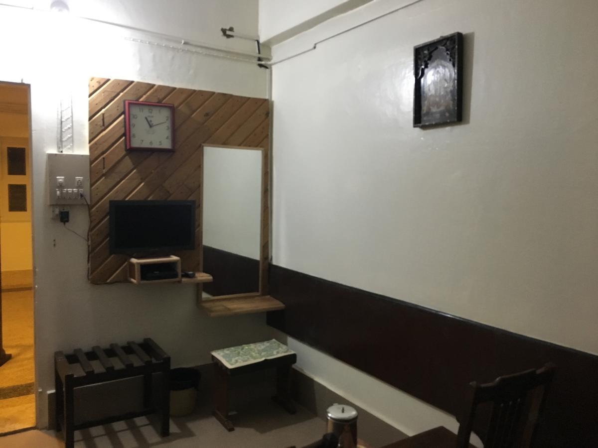 Lodge Chamundi Vasathi Gruha *