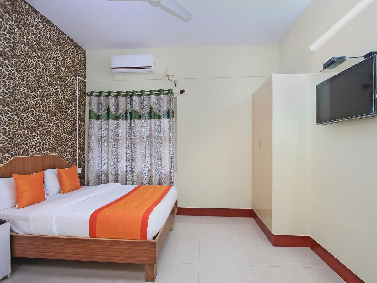 Oyo 10193 Msr Comfort Hotel 2*