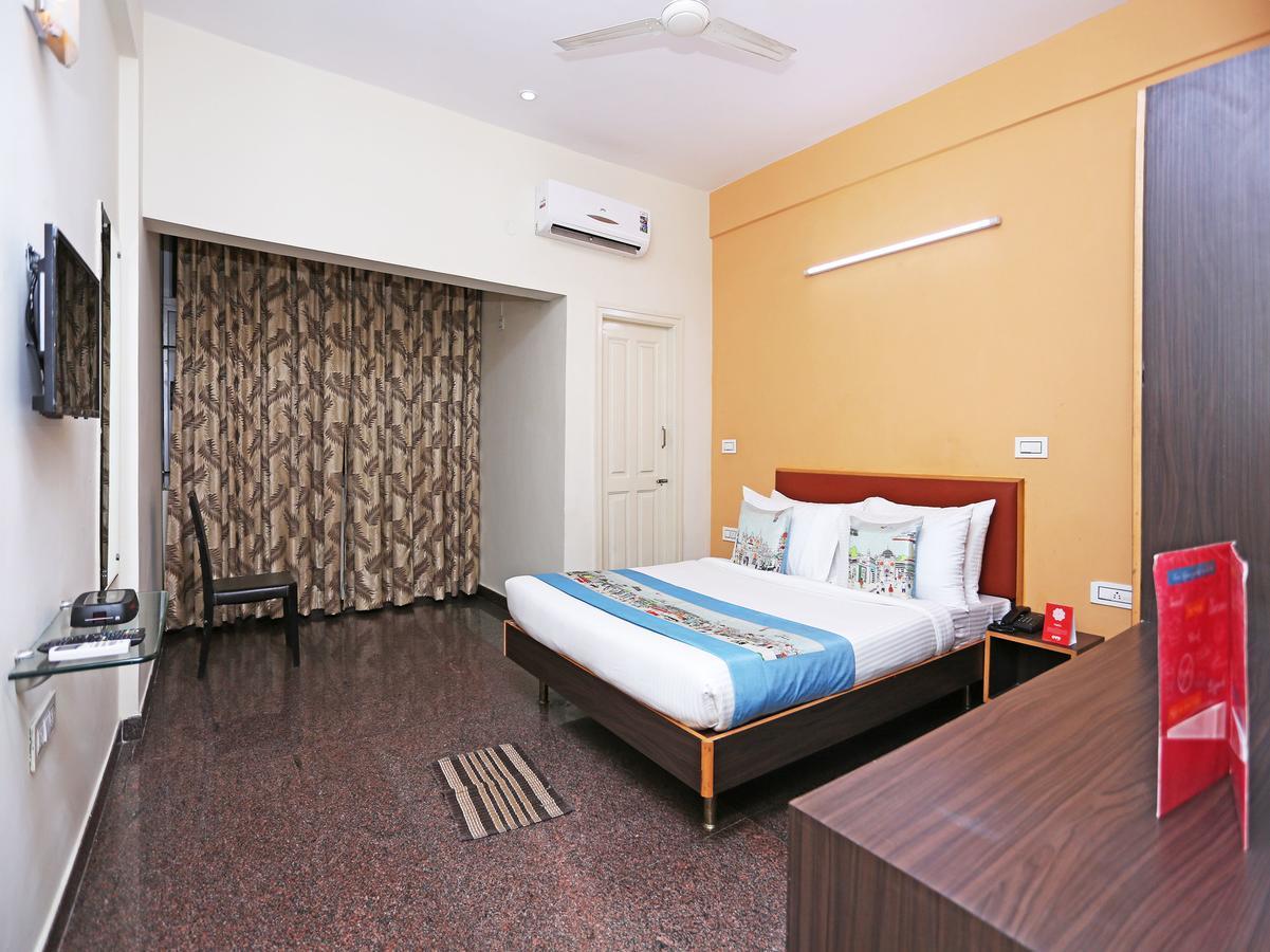 Hotel Oyo 9414 Golden Nest Mysore