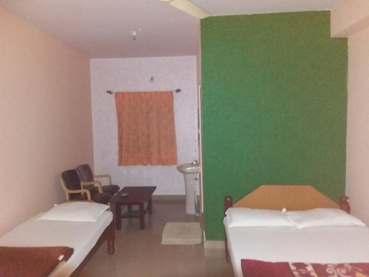 Yashaswiny Recidency Lodge Mysore