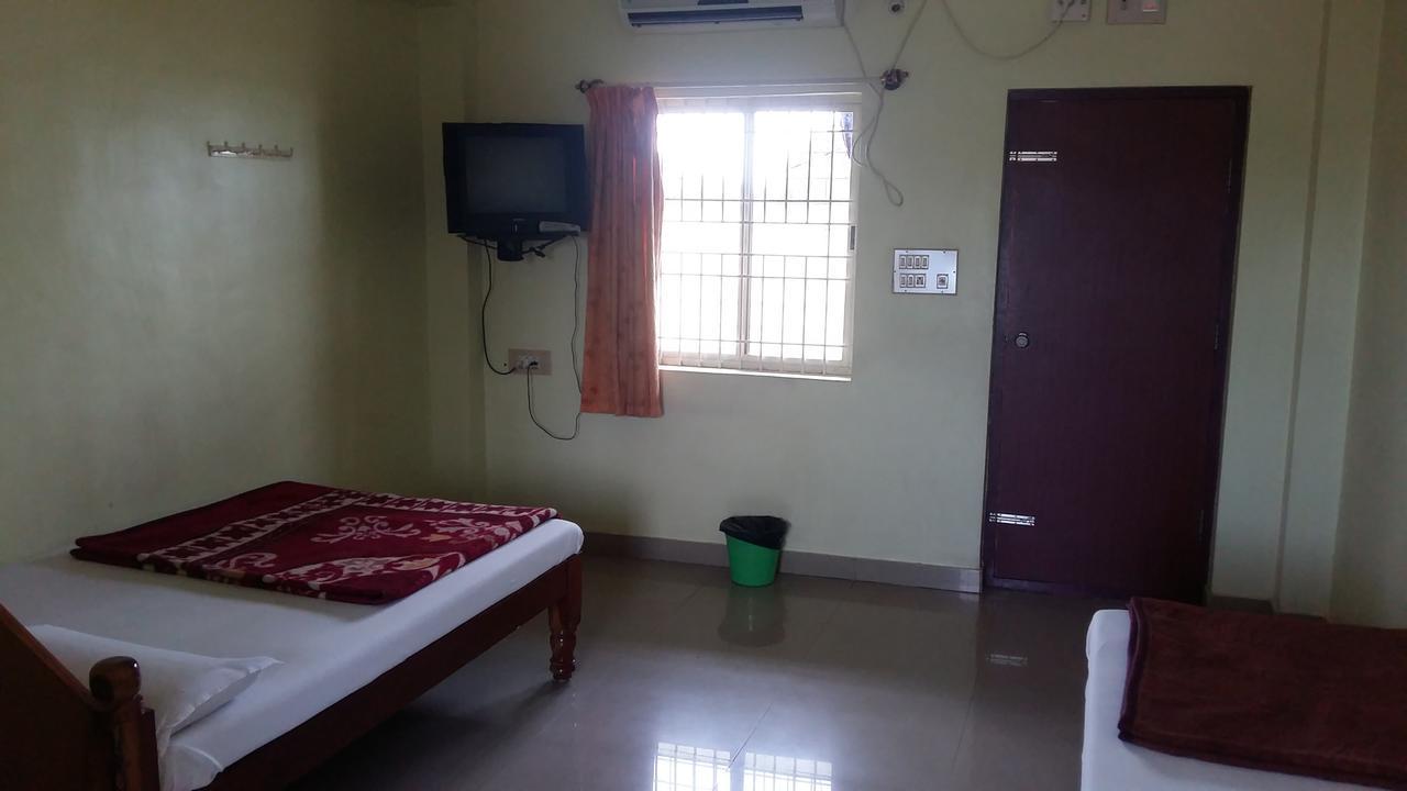 Yashaswiny Recidency Mysore