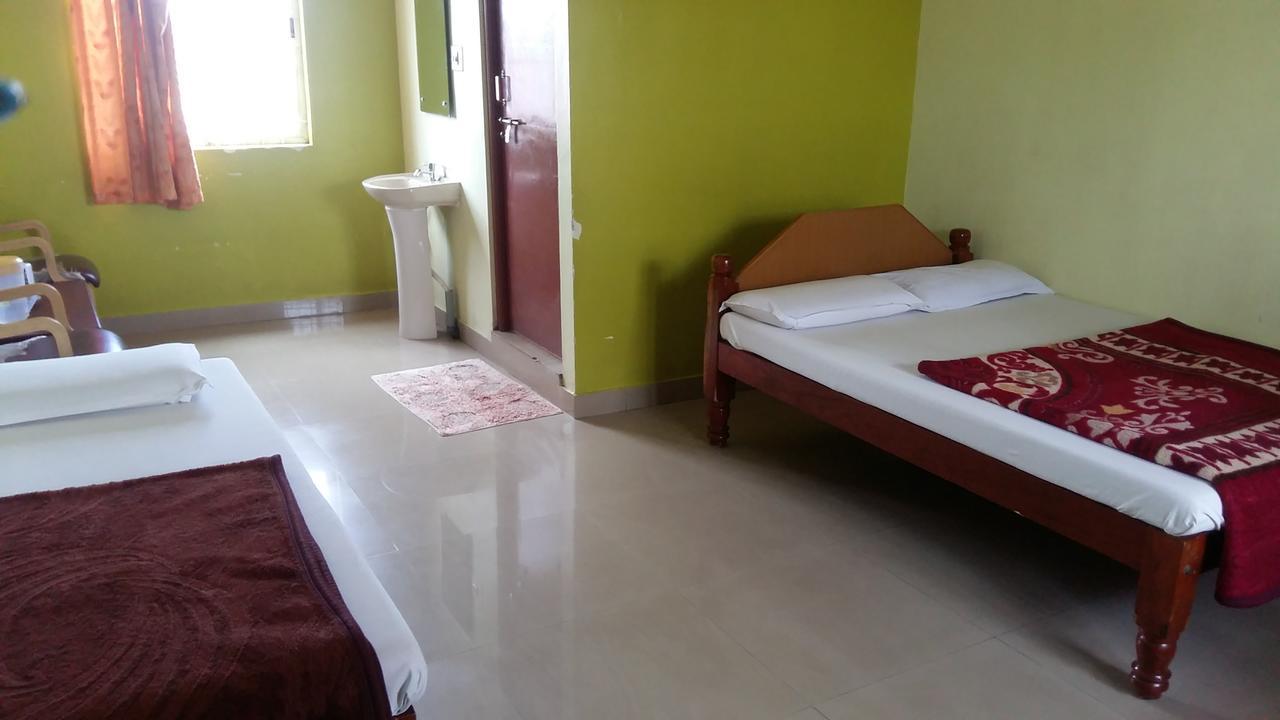 Lodge Yashaswiny Recidency Mysore