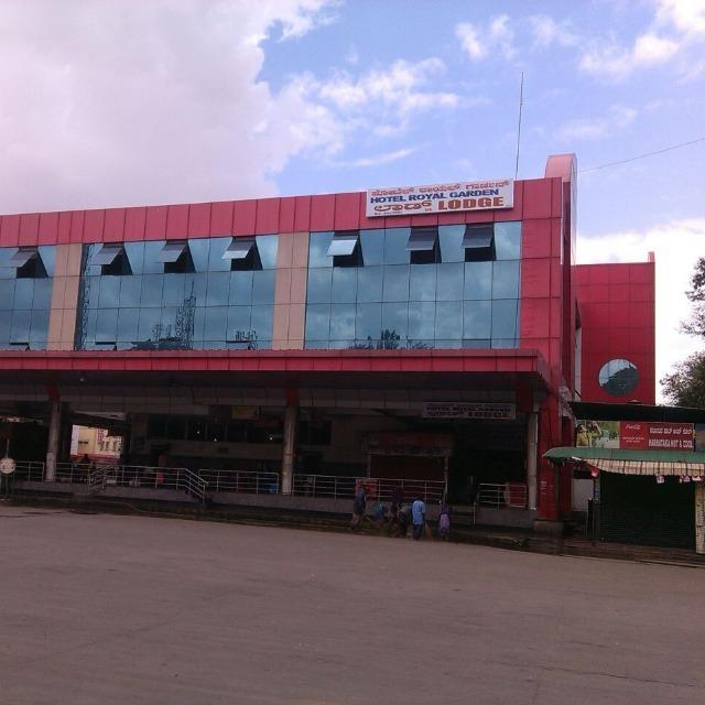 Royal Garden Inn
