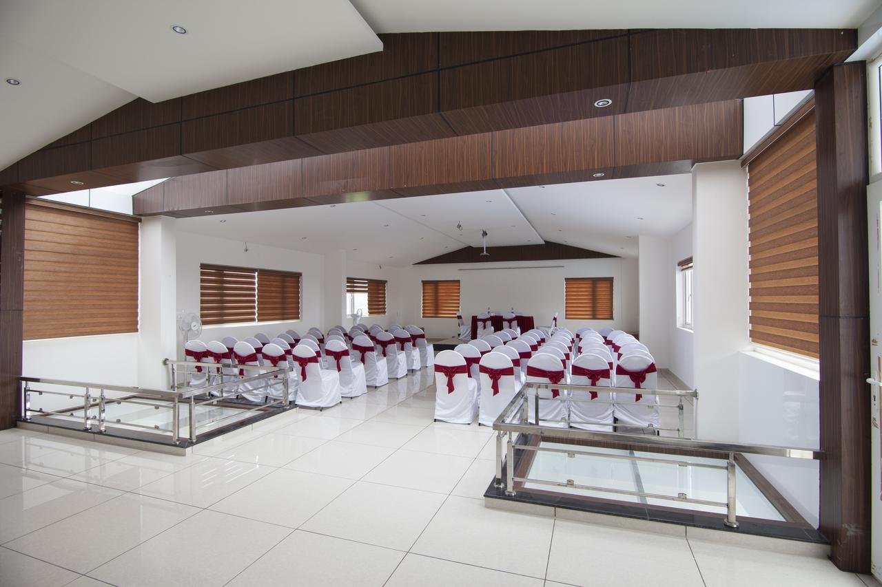 Genx Crystal Chikmangaluru 2* Mysore
